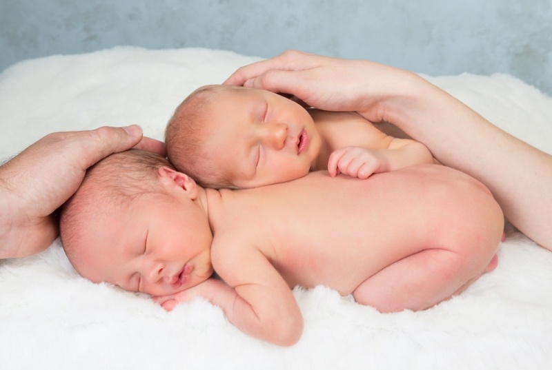 На каком сроке обычно рождается двойня во сколько недель двойняшки считаются доношенными