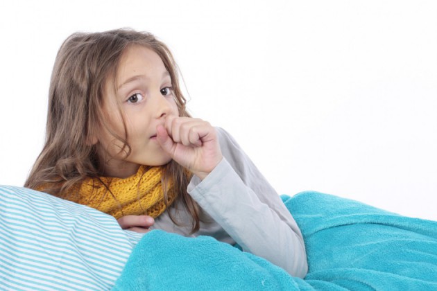 Как лечить сухой кашель у ребенка дома