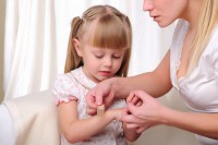 Чем обработать рану у ребенка после падения