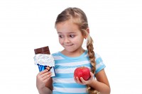 Какие сладости можно давать ребенку без вреда для здоровья?