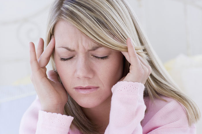 Как справиться с головной болью без таблеток при беременности