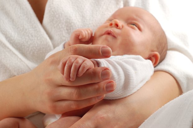Причины появления молочницы у новорожденных