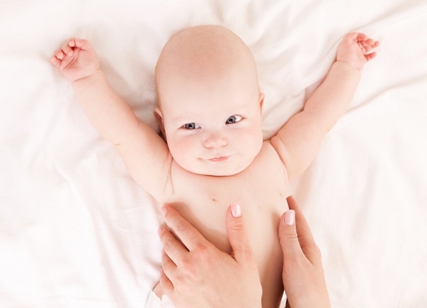 Приемы массажа новорожденному и грудничку при запоре